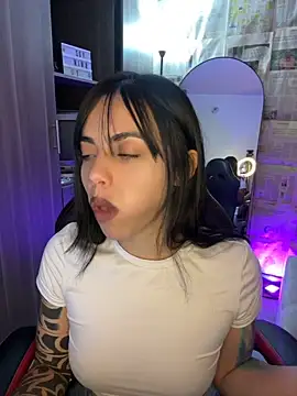 Živý XXX chat i_am_nina_