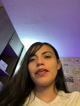 i_am_nina_'s Live XXX Chat