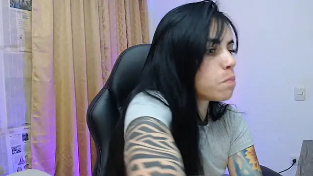 Chat XXX en directo de i_am_nina_