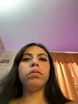 Chatroom XXX en direct de i_am_nina_