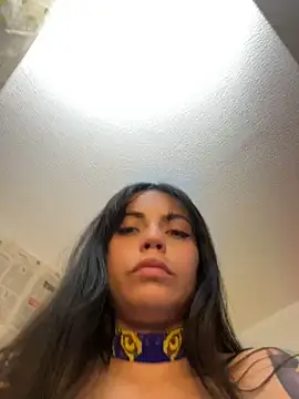 i_am_nina_'s Live XXX Chat