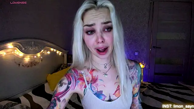 LillyMoure_n Live XXX chat