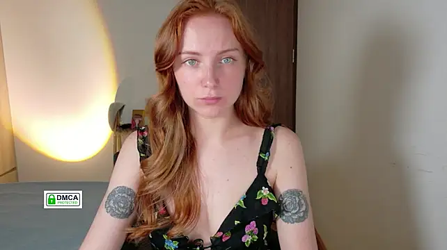 RedFires Adlı Modelin Canlı XXX Sohbeti