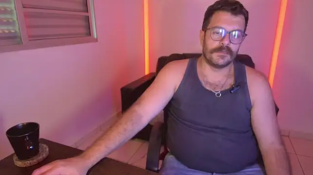 BadDaddyBrasil Show in webcam