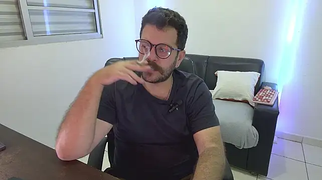 BadDaddyBrasil Webcam show