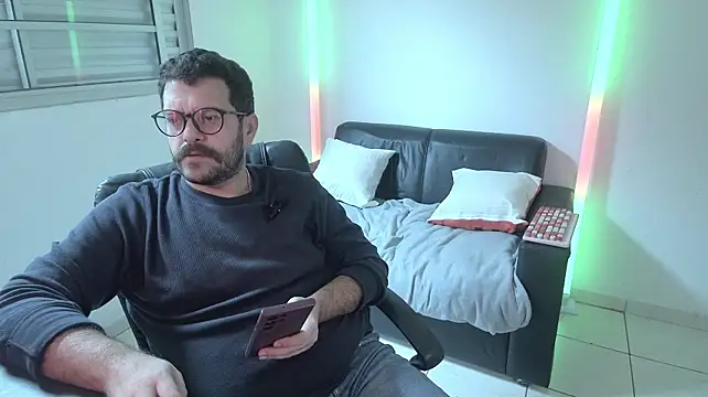 BadDaddyBrasil Webcam show