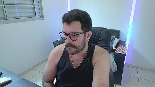 BadDaddyBrasil's Webcam Show