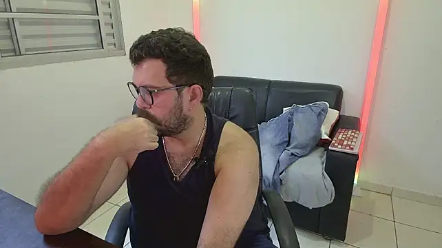 BadDaddyBrasil Show in webcam