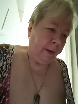دردشة EffectFiona الجنسية المباشرة