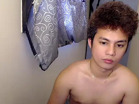 Utopia_20 Pertunjukan Webcam