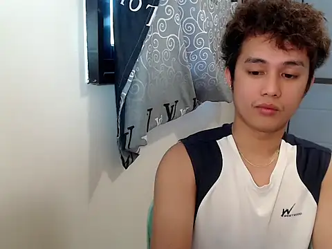 Utopia_20 Show Webcam