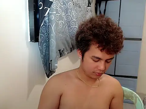 Utopia_20 Pertunjukan Webcam