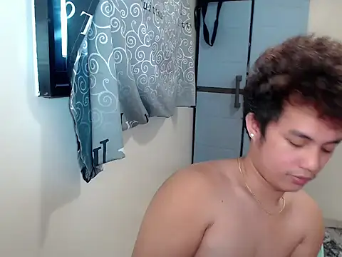 Utopia_20 Pertunjukan Webcam