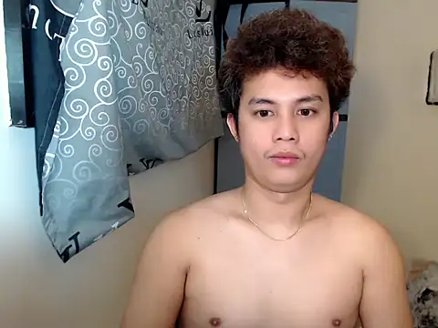 Utopia_20 Show Webcam