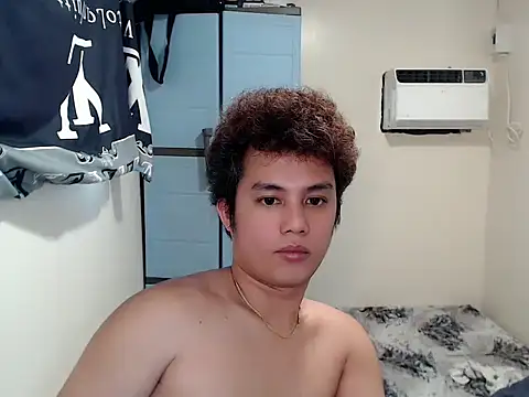 Utopia_20 Pertunjukan Webcam