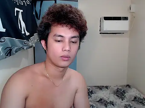 Utopia_20 Pertunjukan Webcam