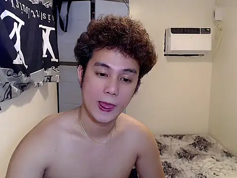 Utopia_20 Pertunjukan Webcam