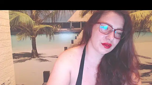 Queen__Natasha Adlı Modelin Canlı XXX Sohbeti