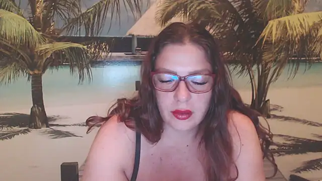 Queen__Natasha Chat XXX in diretta