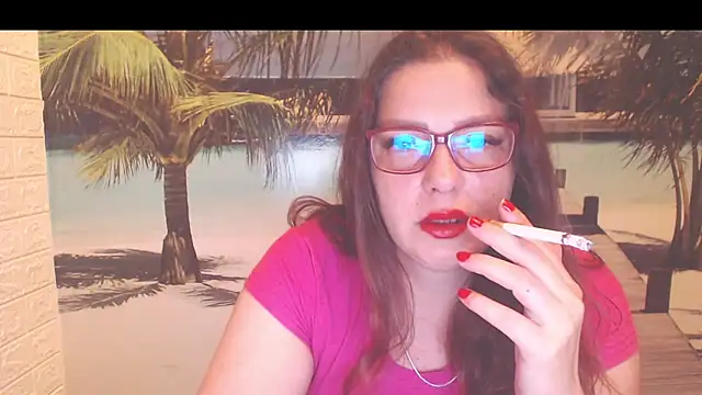 Queen__Natasha Adlı Modelin Canlı XXX Sohbeti