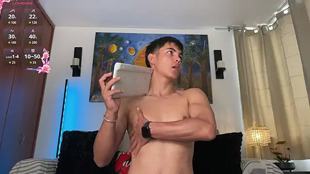 عرض كام Adams_ricci