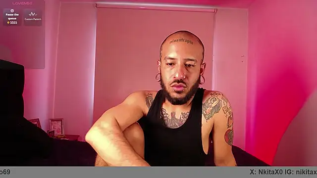 nika_1312 Webcam show