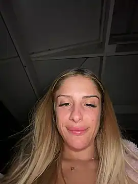 Pertunjukan Kamera Web SophieVJ