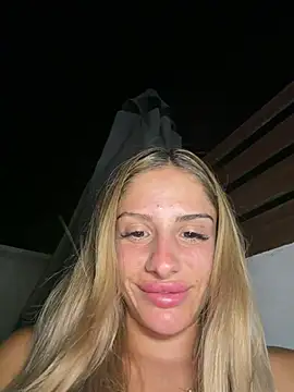 Show modela SophieVJ na web-kameri