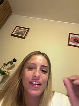 SophieVJ Webcam show