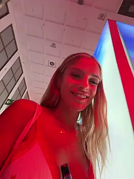 SophieVJ webcam show