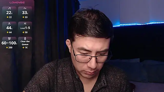 andrewmhilton_'s Webcam Show