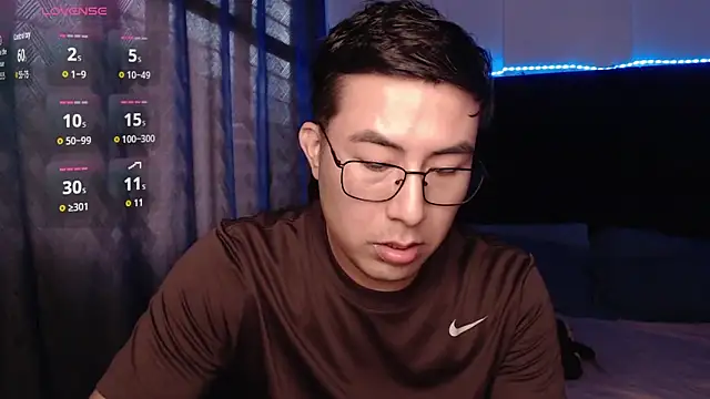 andrewmhilton_ 网络视讯表演