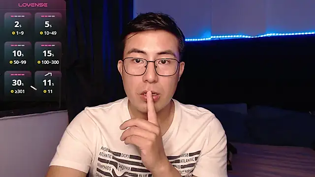 andrewmhilton_ 网络视讯表演