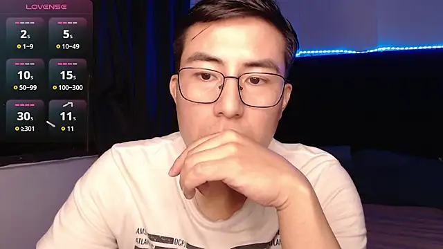 andrewmhilton_ 网络视讯表演