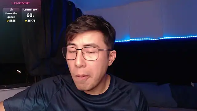 andrewmhilton_ 网络视讯表演