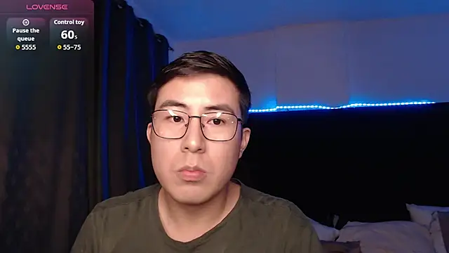 andrewmhilton_'s Webcam Show