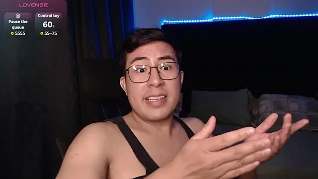 andrewmhilton_'s Webcam Show