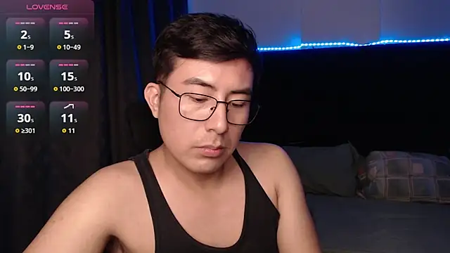 andrewmhilton_ Show Webcam