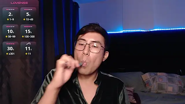 andrewmhilton_ Pertunjukan Webcam