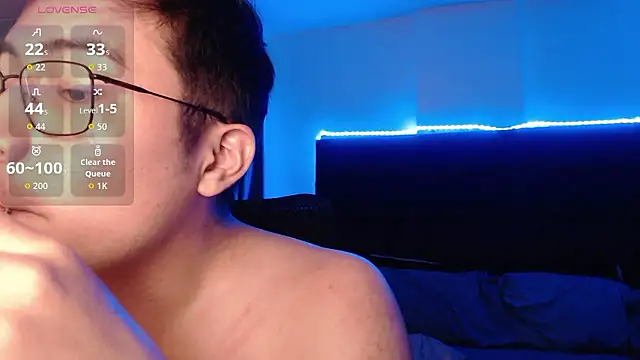 andrewmhilton_ Show Webcam