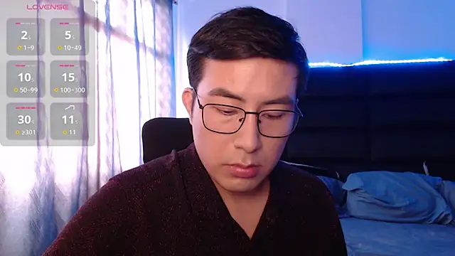 andrewmhilton_ Show Webcam