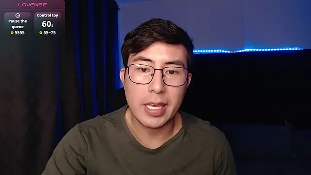 andrewmhilton_ webkamerás műsora