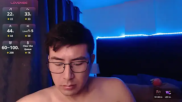 andrewmhilton_ Adlı Modelin Web Kamerası Şovu