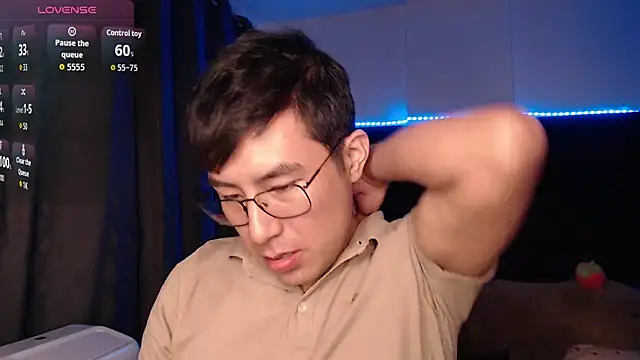 andrewmhilton_'s Webcam Show