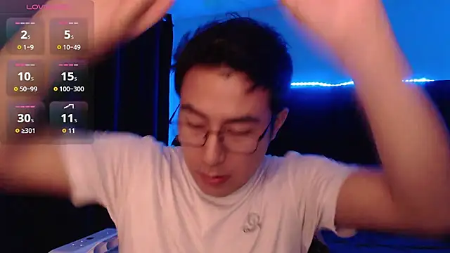 andrewmhilton_'s Webcam Show