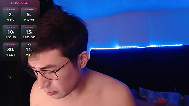 Вебкам-шоу andrewmhilton_