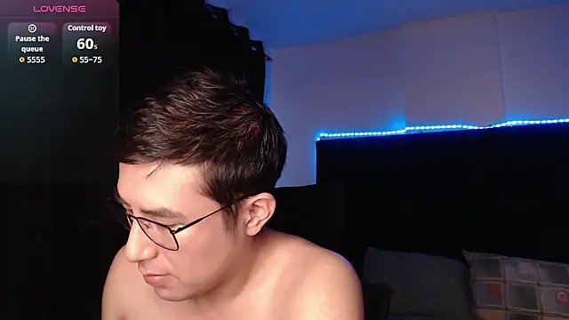andrewmhilton_ Show Webcam