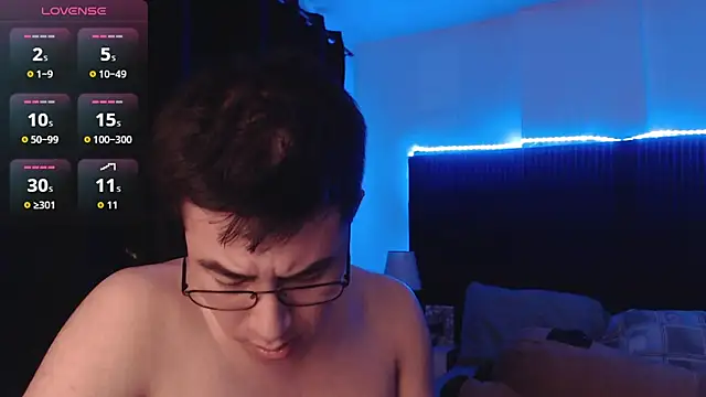 andrewmhilton_'s Webcam Show