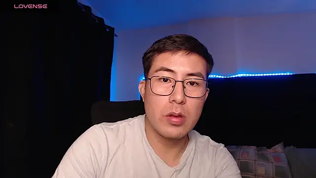 andrewmhilton_ webkamerás műsora