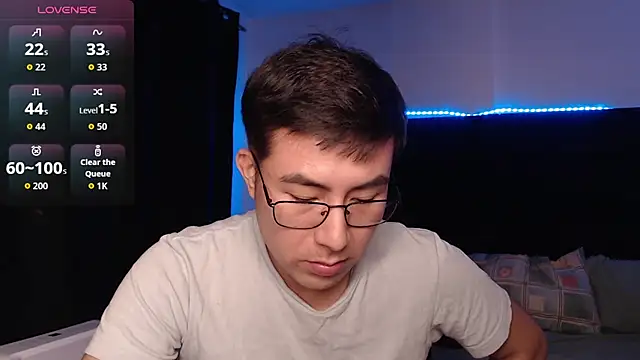 andrewmhilton_ webkamerás műsora